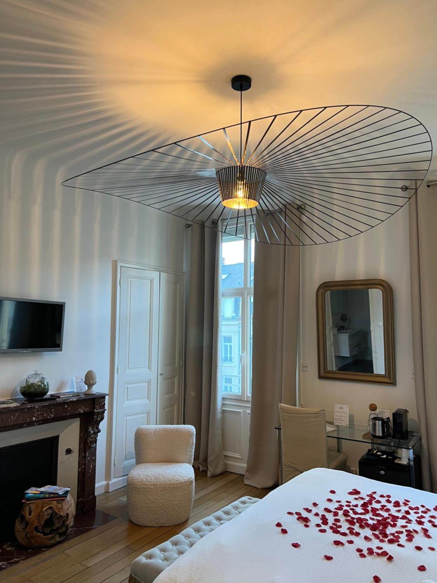 La Demeure Des Sacres - Cathedrale Bed & Breakfast Reims Ngoại thất bức ảnh